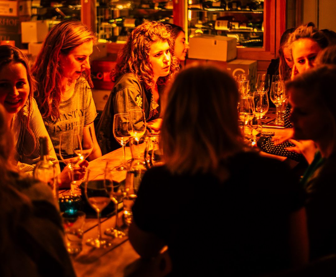 Wijn Groningen: stel je eigen wijnproeverij of high wine samen bij Barrel, Cappuvino en Frietwinkel - foto Barrel Marketing Groningen