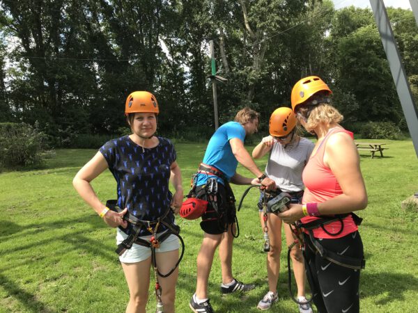 Activiteiten Groningen: klimmen Groningen bij Klimpark Groningen of klimbos Groningen