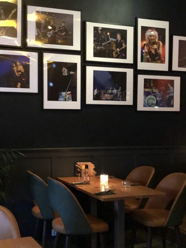 Grand Café Mr Bakels Groningen aan Zuiderdiep, leuke plek om gezellig uit eten te gaan
